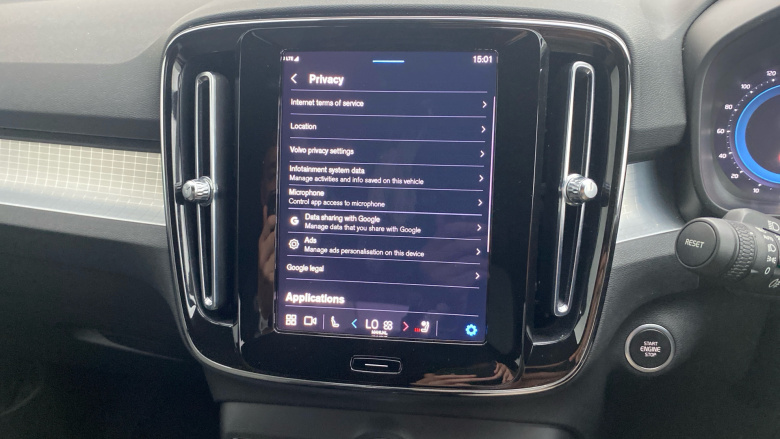 Volvo XC40 2.0 B3P Plus Dark 5dr Auto Petrol Estate